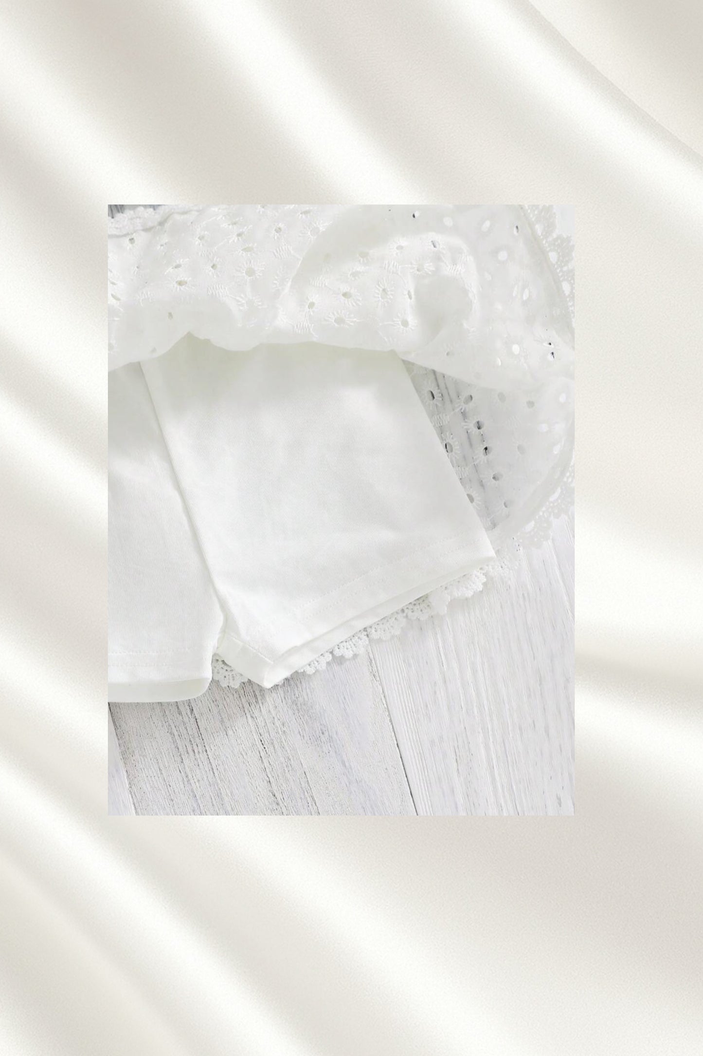 Robe en 2 pcs brodée blanche