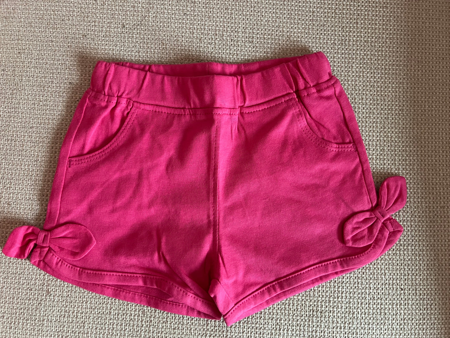 Ensemble 2 pcs tshirt & short motif fille avec lunettes Fushia