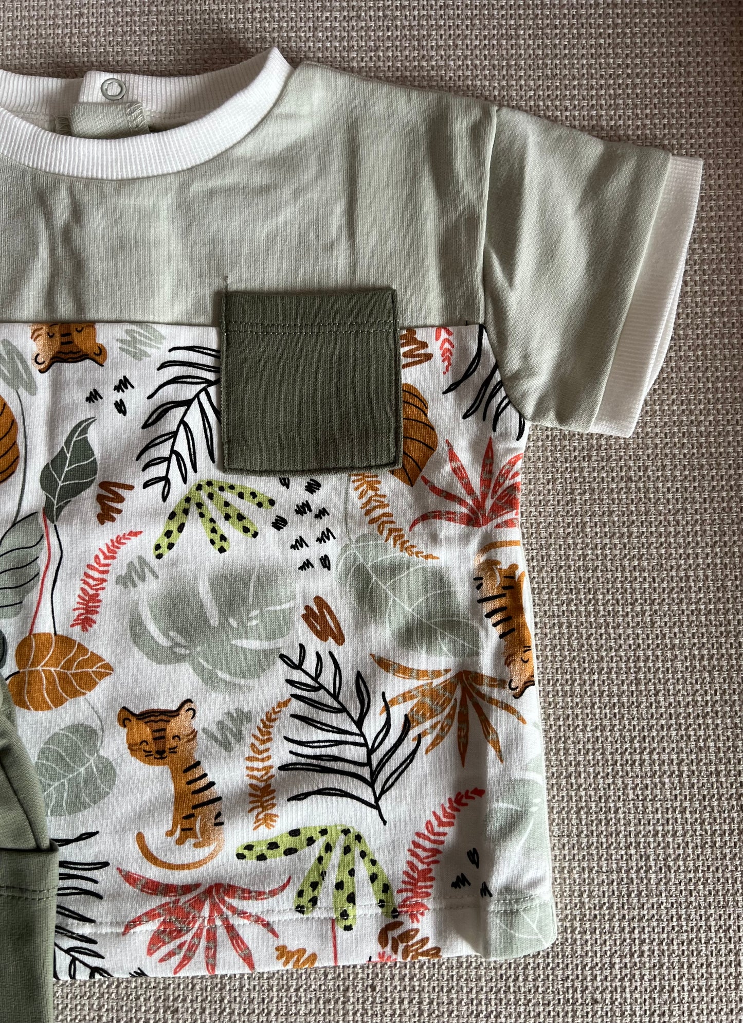 Ensemble 2 pcs Tshirt & short kaki garçon