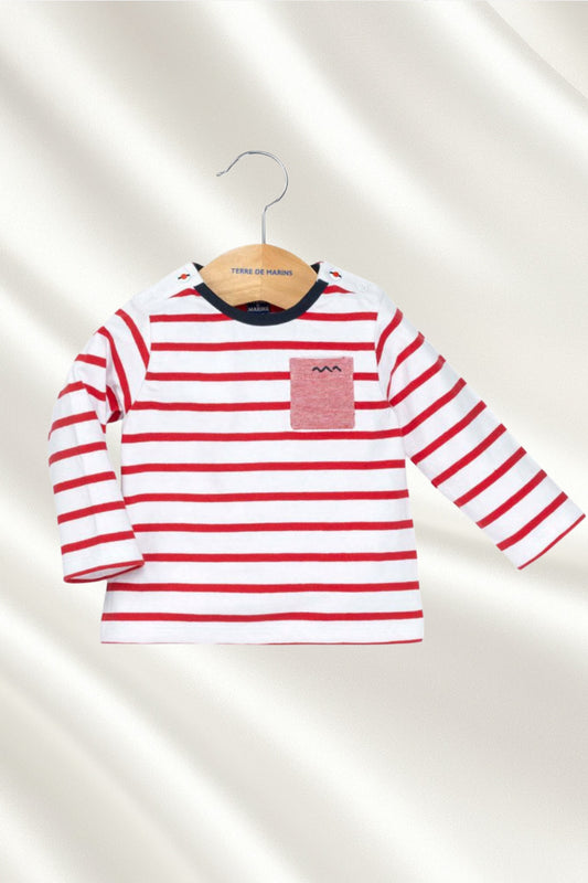 Pull rayé en rouge