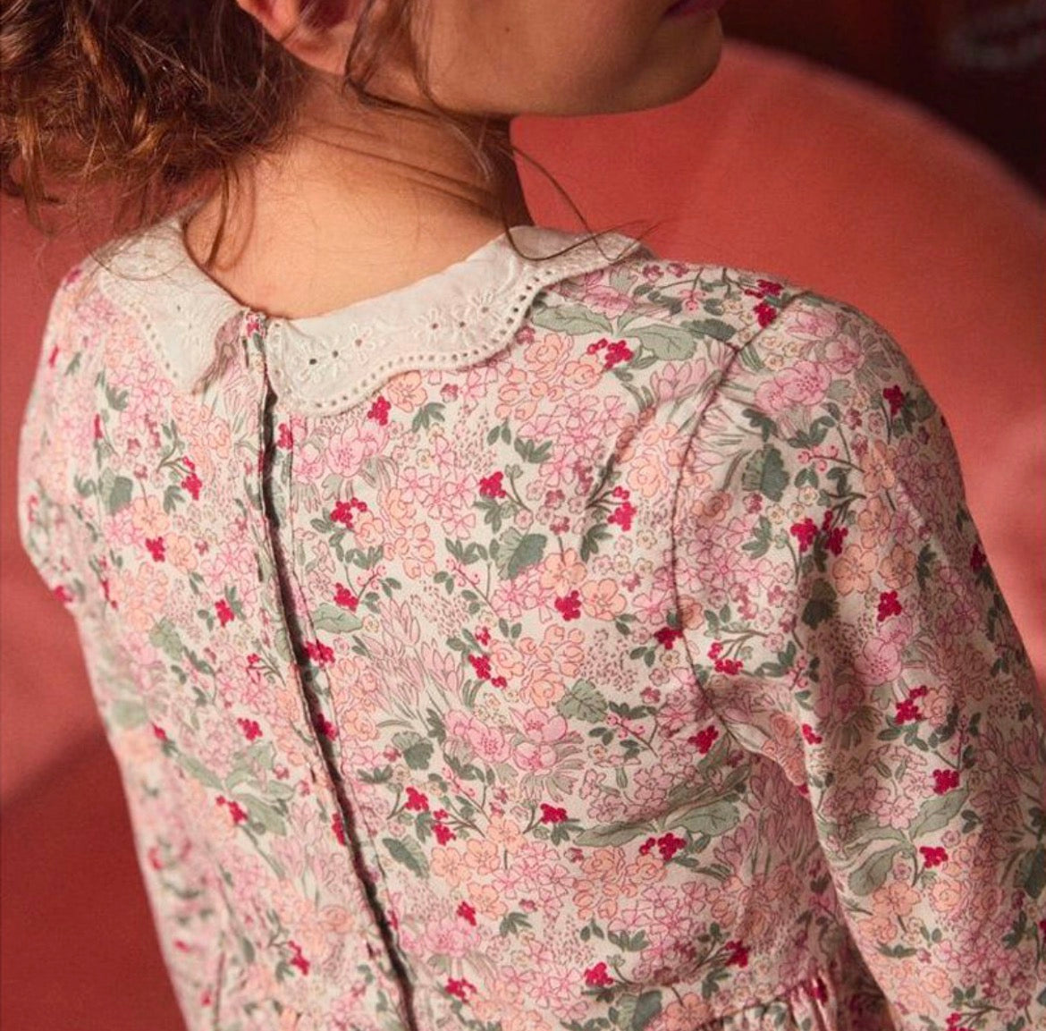 Robe fleurie en rose