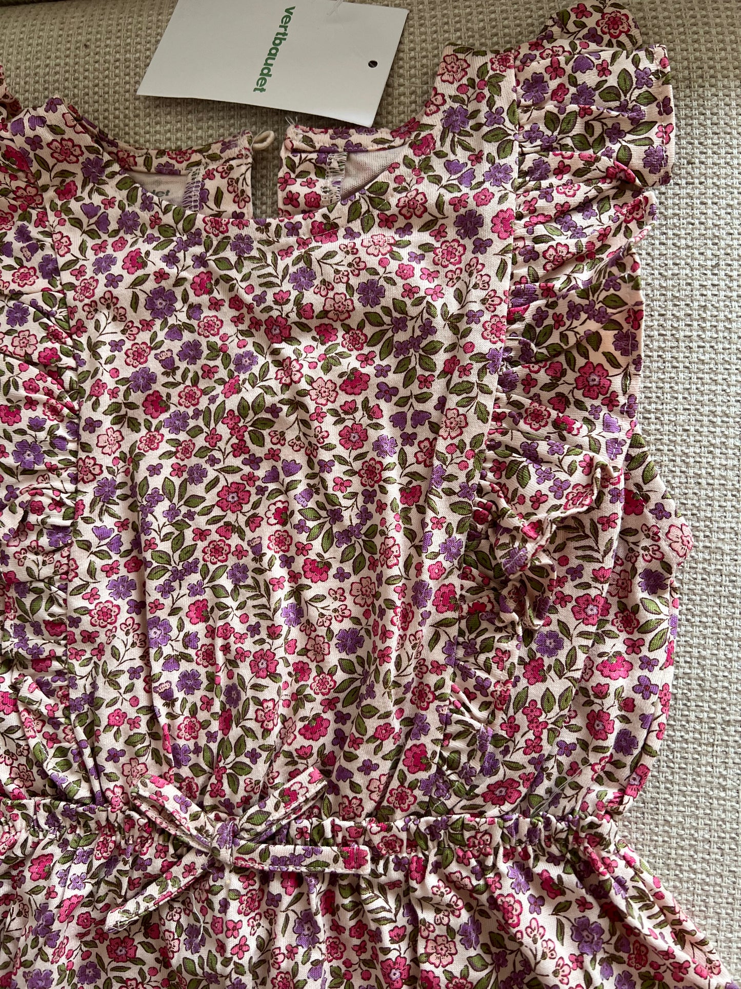 Robe fille imprimée en Rose manches volantées