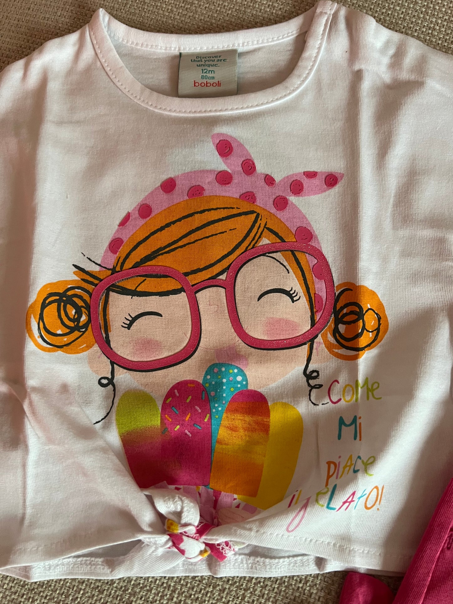 Ensemble 2 pcs tshirt & short motif fille avec lunettes Fushia