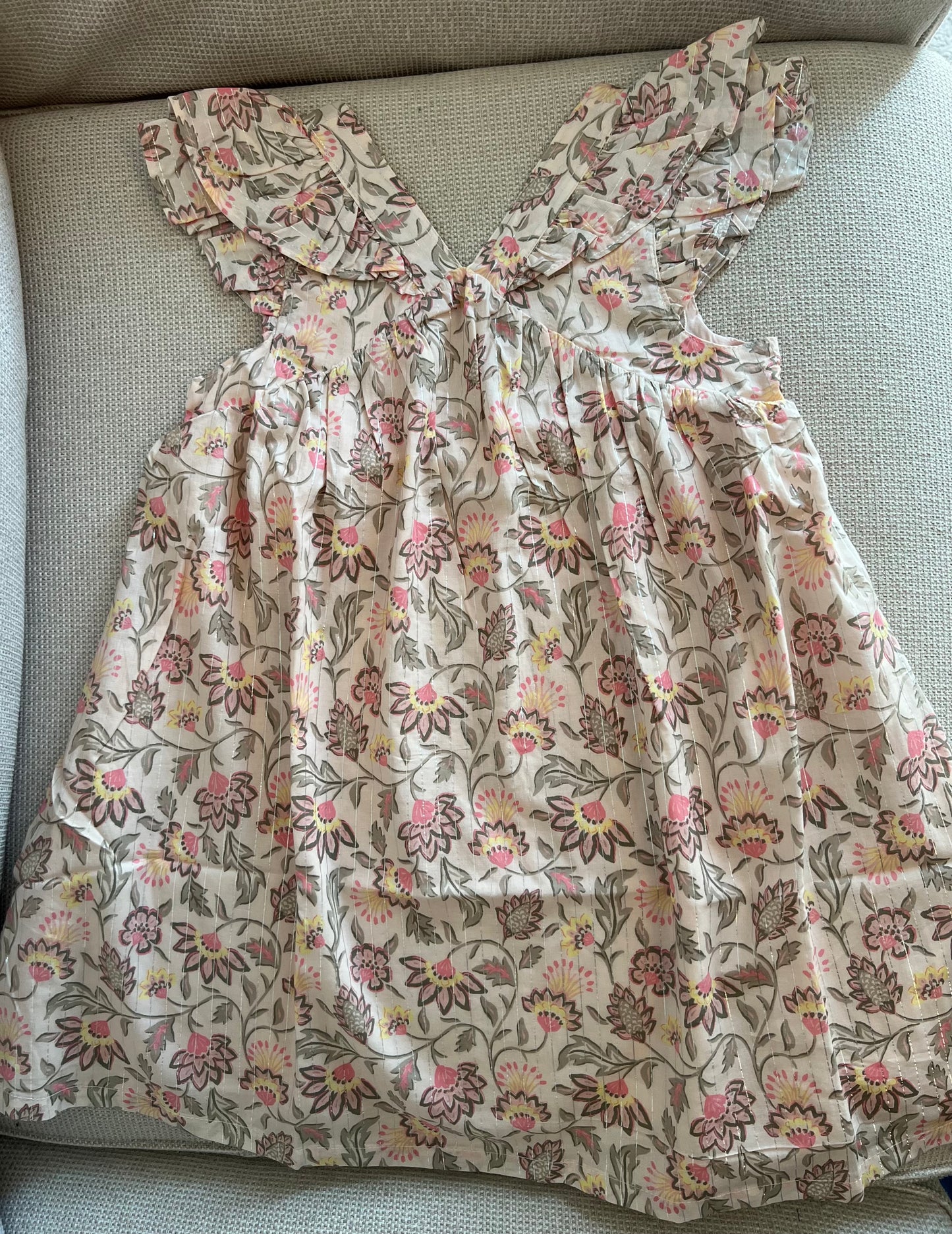 Robe beige fleurie