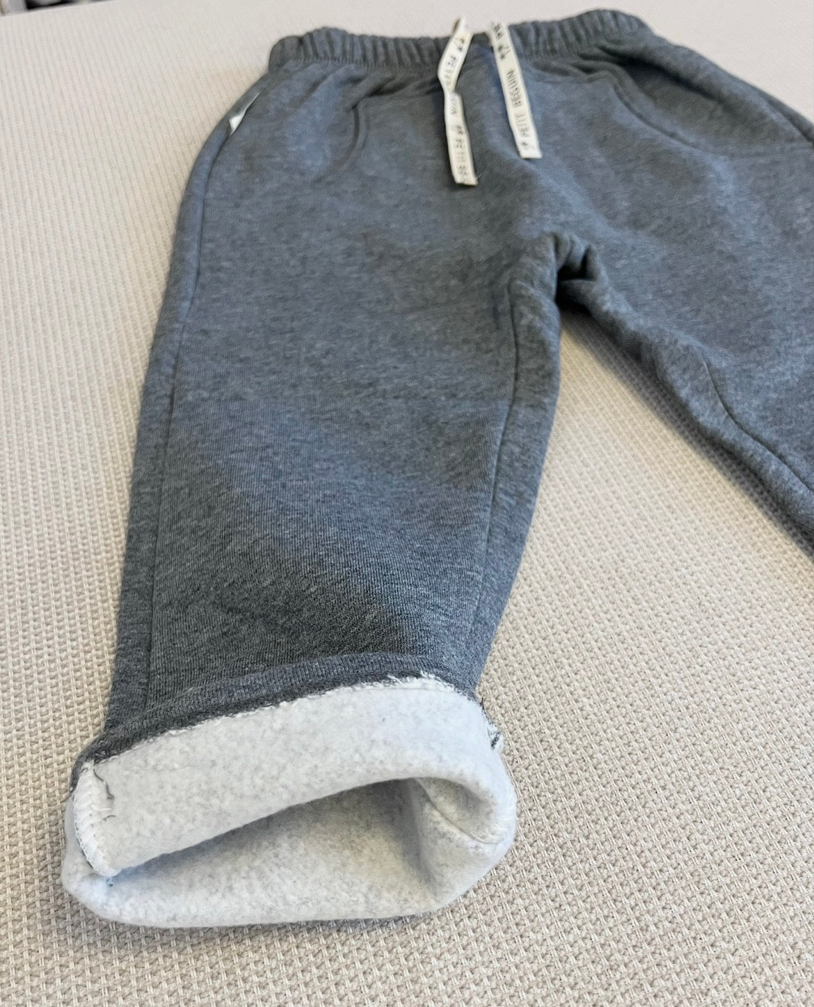 Ensemble 2 pcs sweat et pantalon en gris