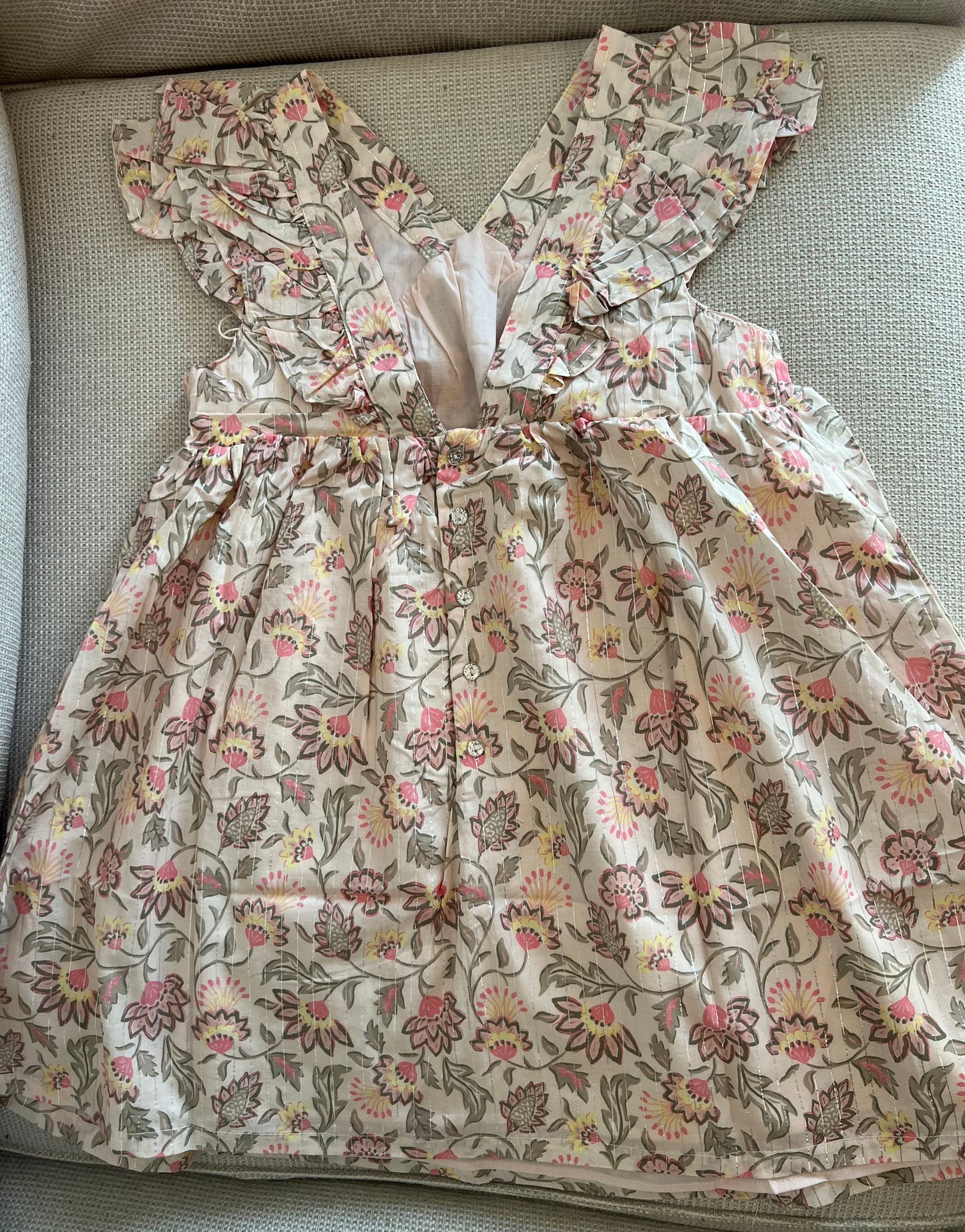 Robe beige fleurie
