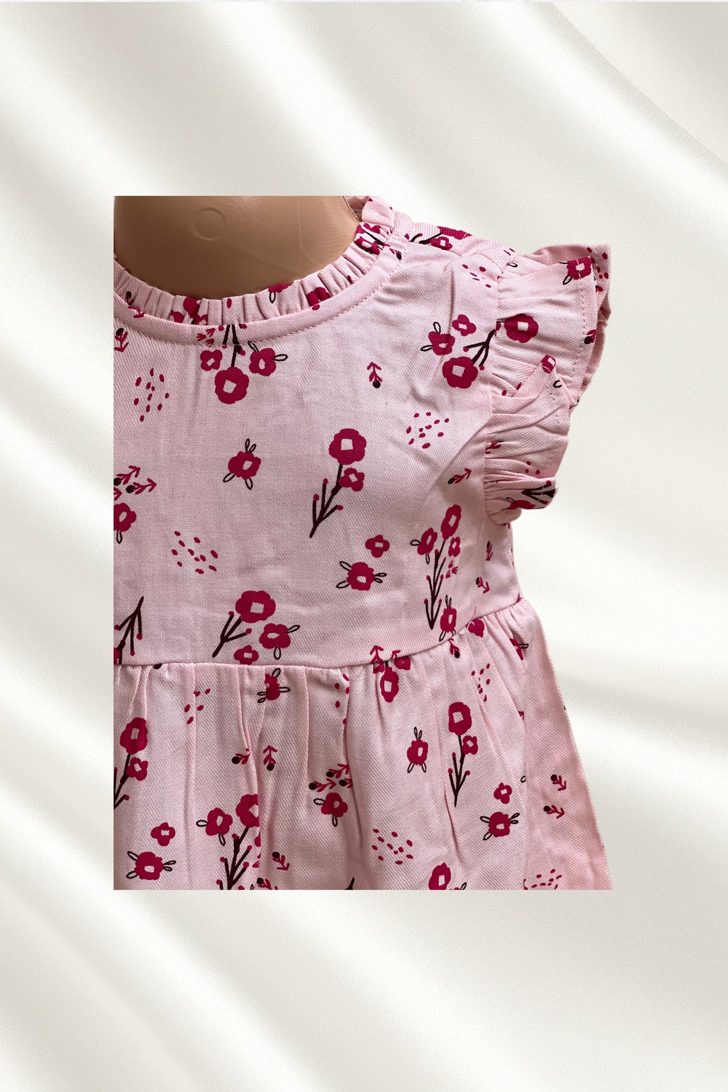 Rose sans manches en Rose fleurie