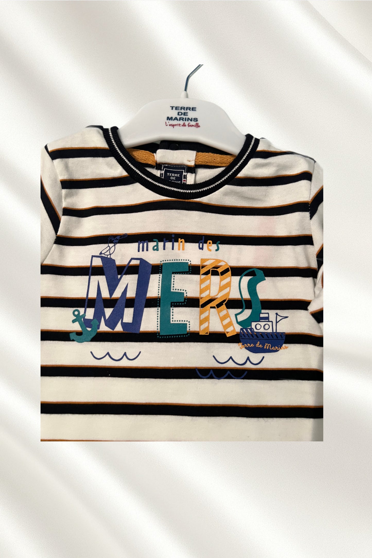 Pull rayé en bleu