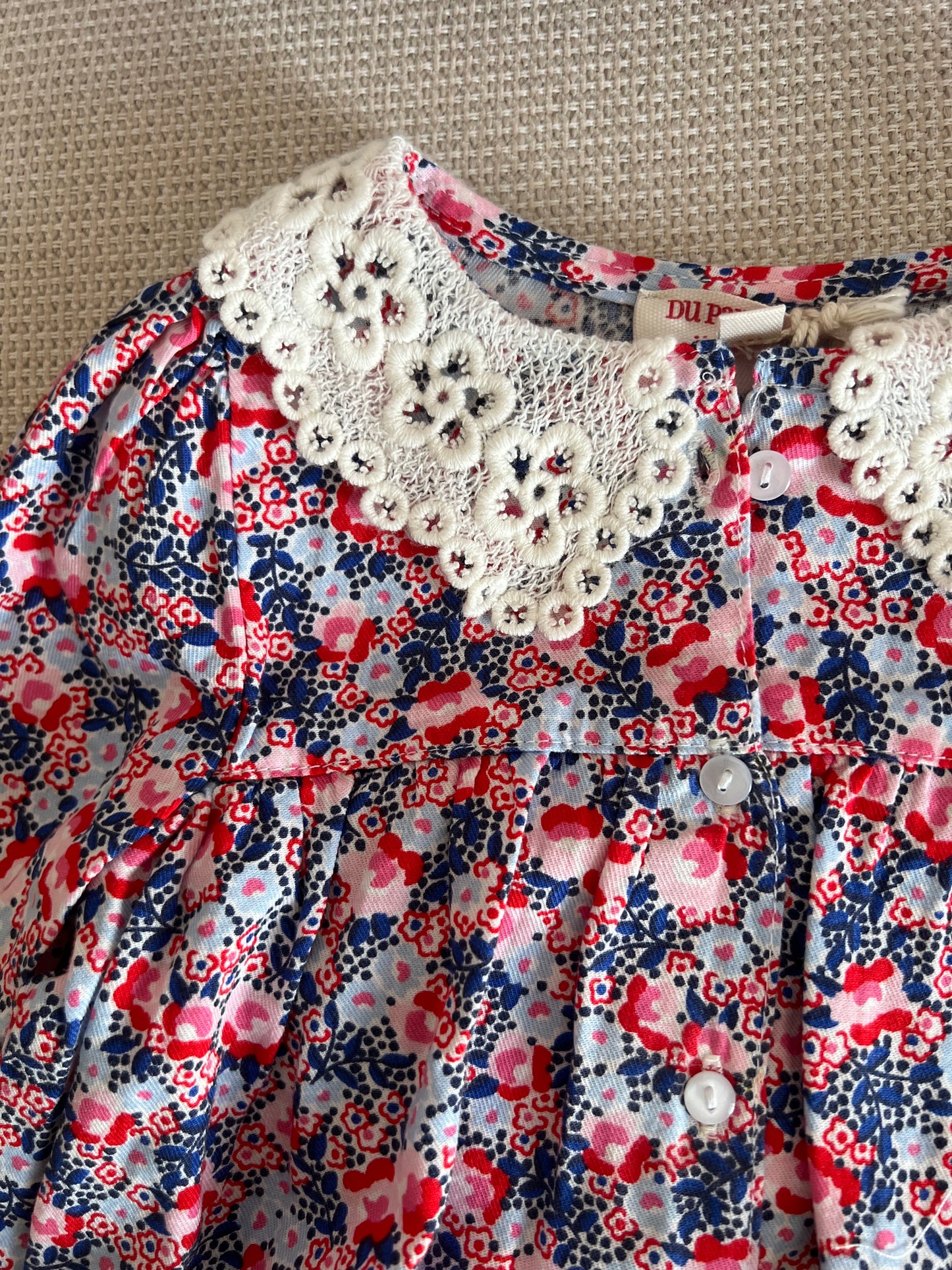 Robe multicolore bleue pink avec manches