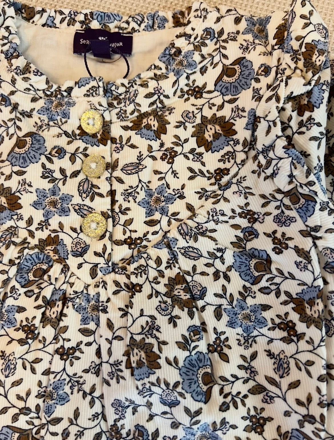 Robe fleurie en bleu