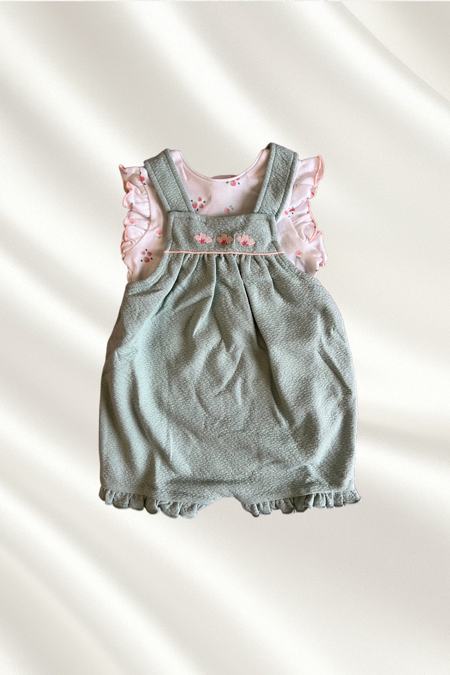 Ensemble 2 pcs salopette courte en vert avec Body motif fraise