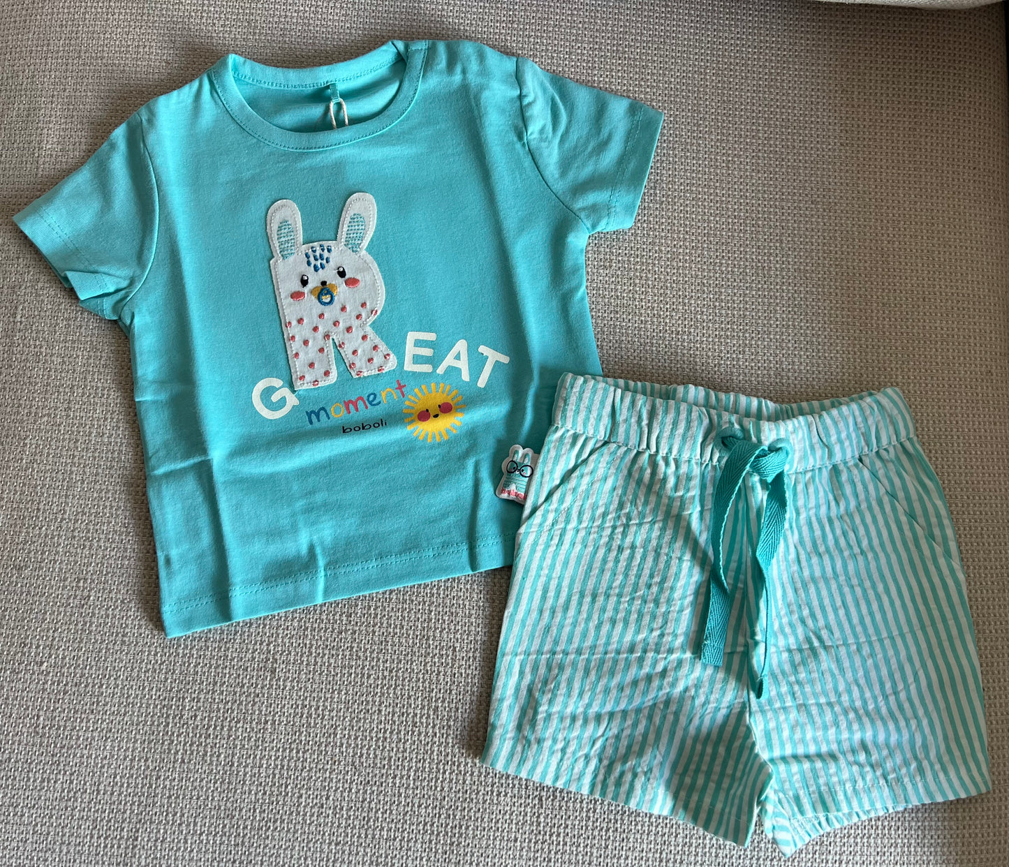 Ensemble 2 pcs Tshirt & short motif lapin bleu garçon