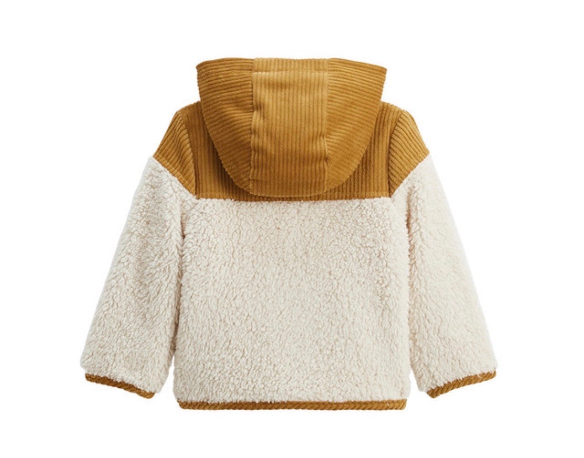 Veste blanche intérieur polaire et capuche moutarde