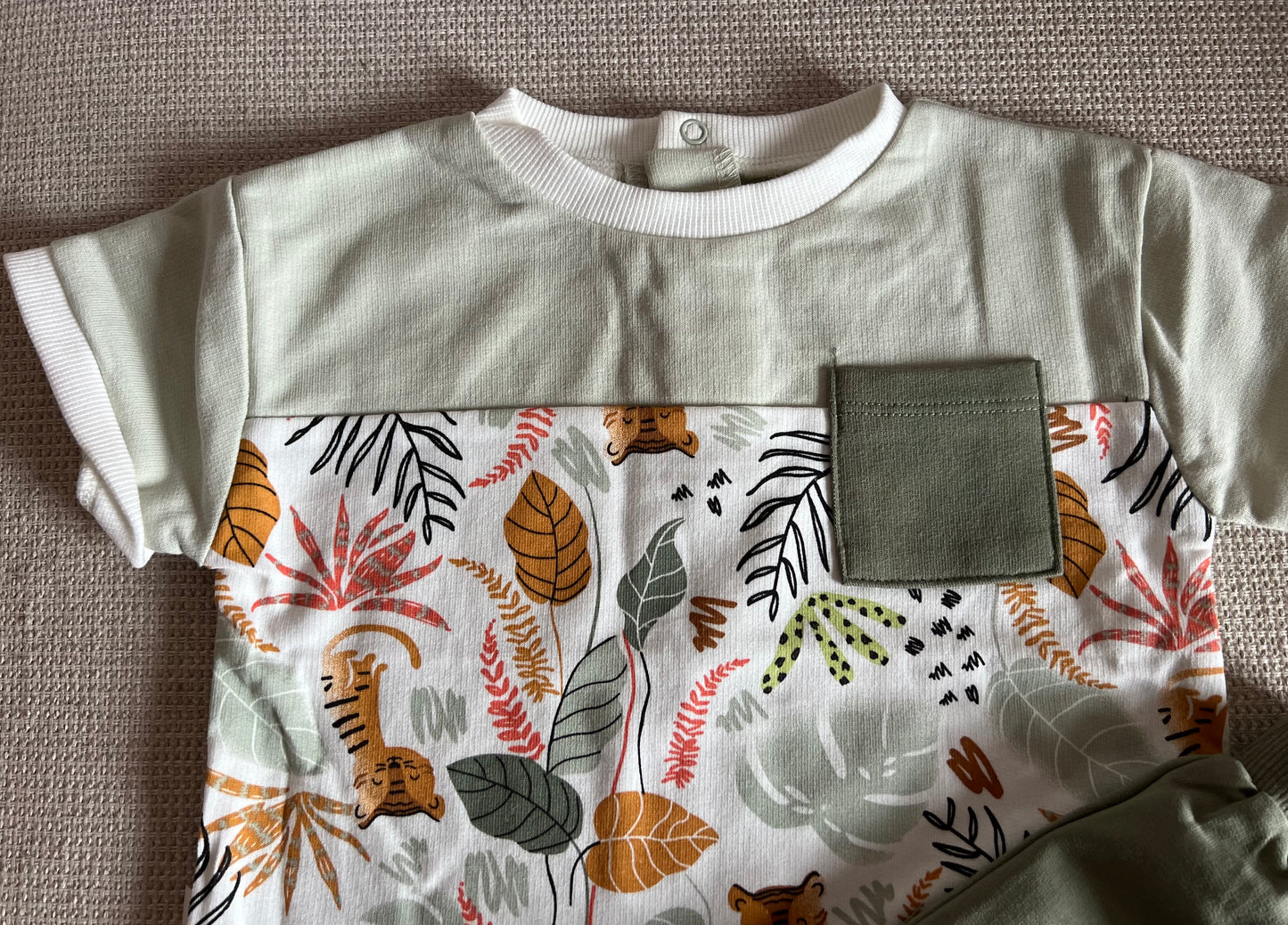 Ensemble 2 pcs Tshirt & short kaki garçon