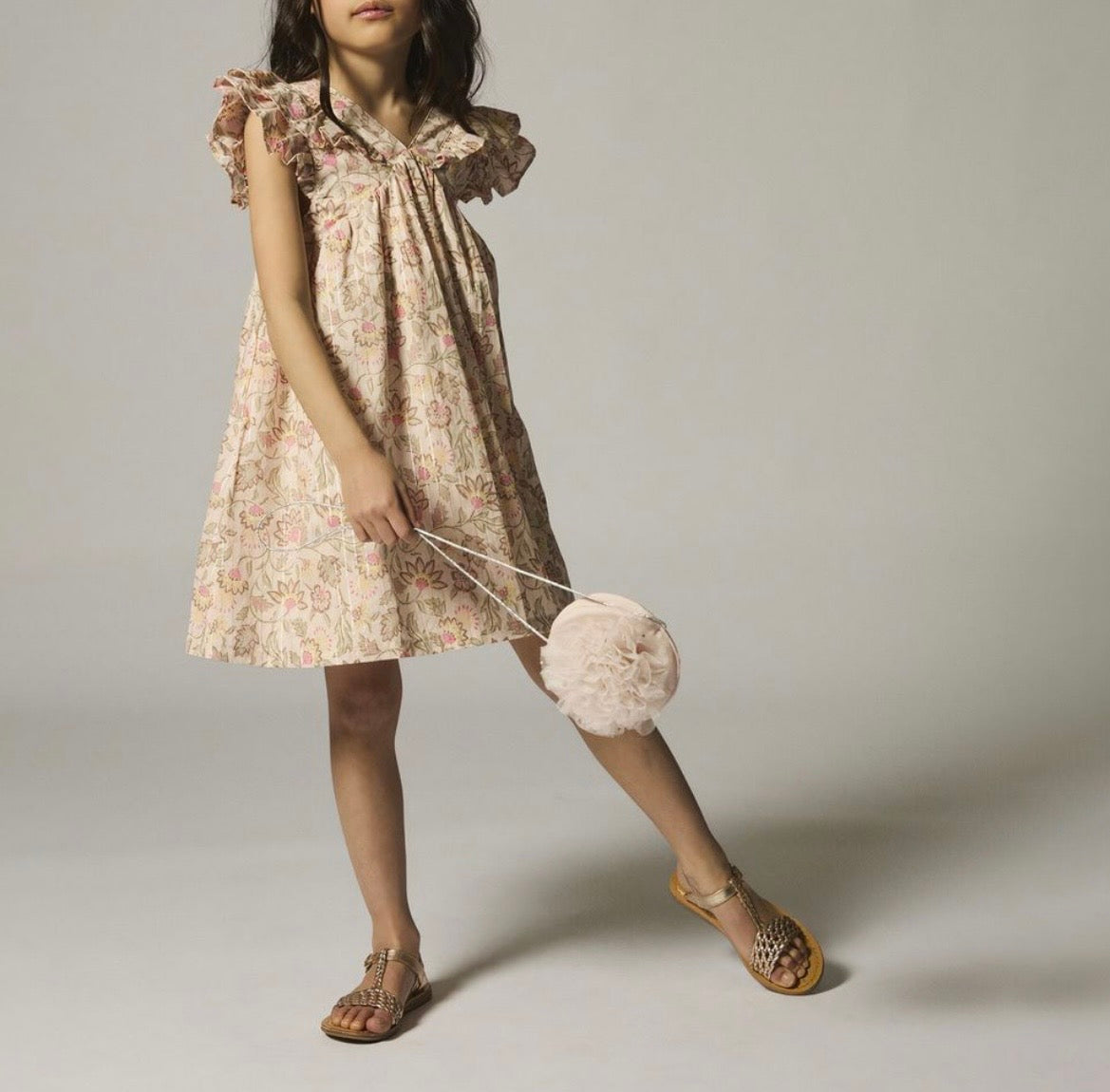 Robe beige fleurie