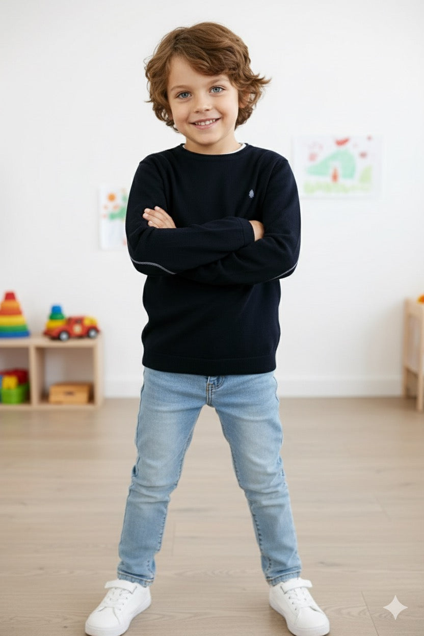 Pull Noir avec manches longues