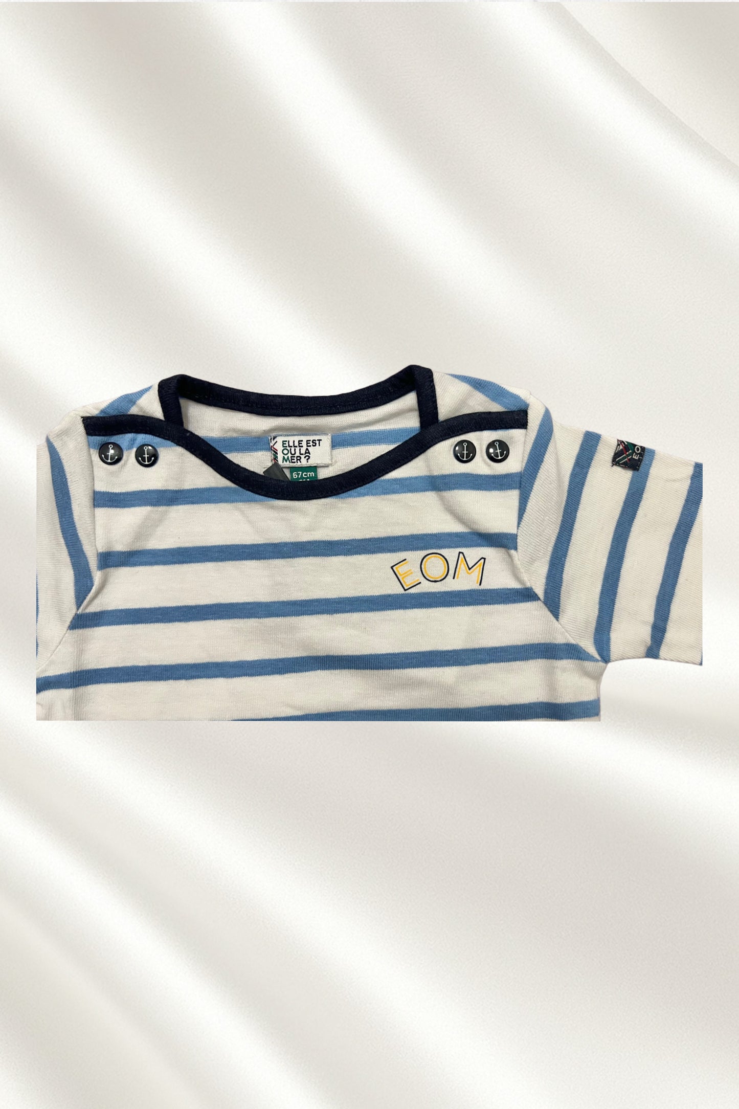T-shirt rayé en bleu