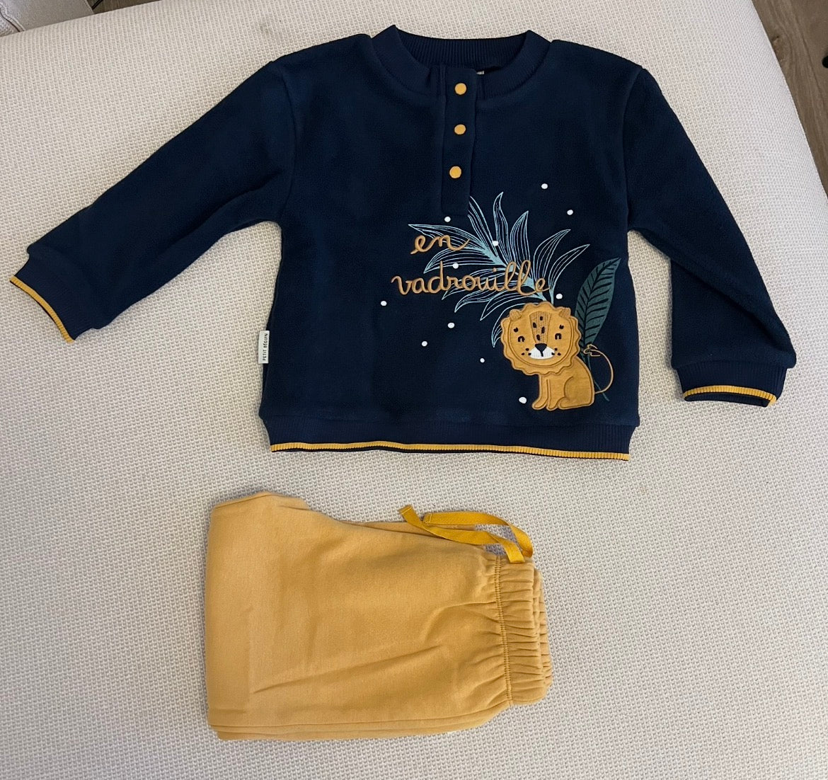 Ensemble 2 pcs sweat polaire bleu et pantalon molleton moutarde