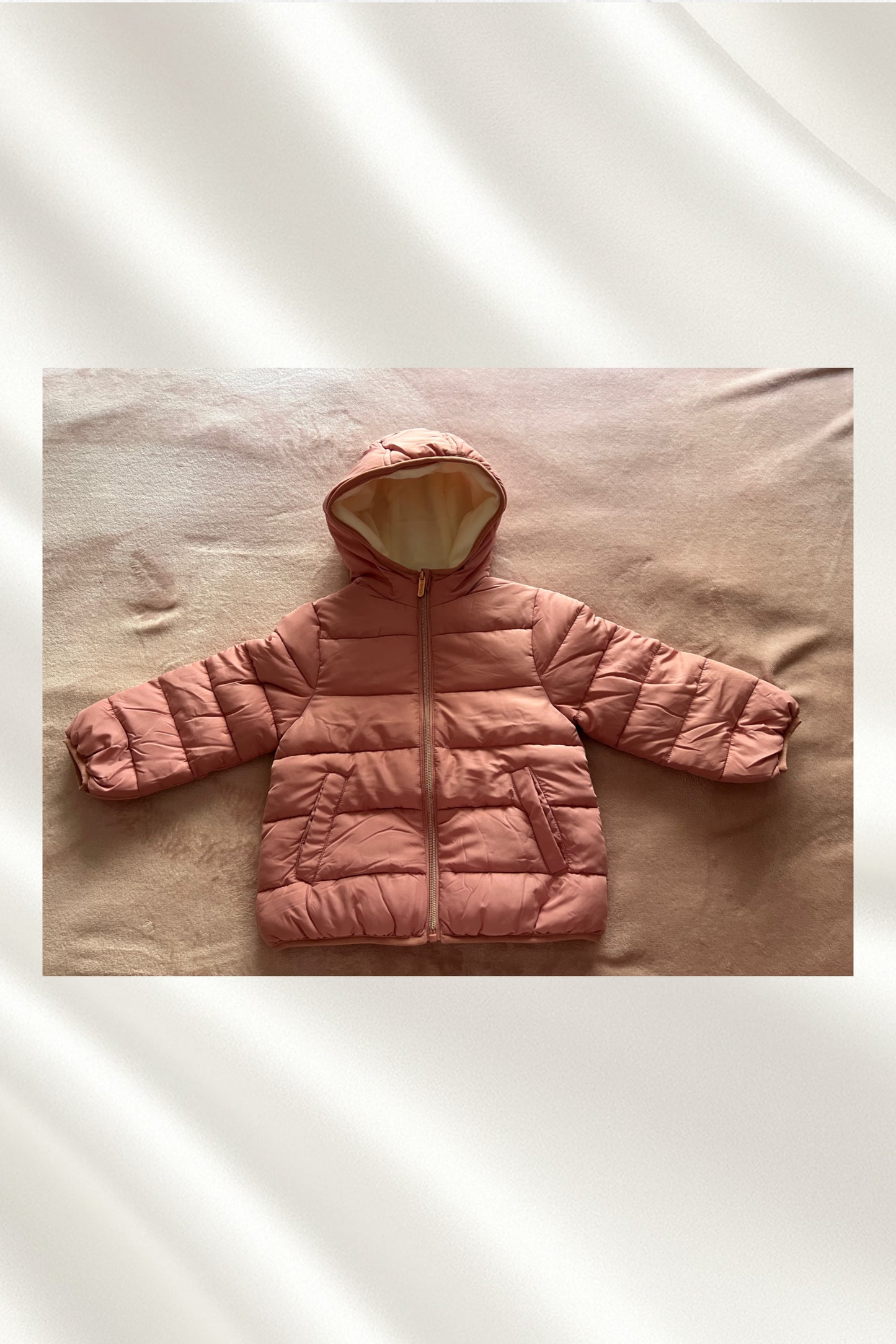 Doudoune rembourrée à capuche rose