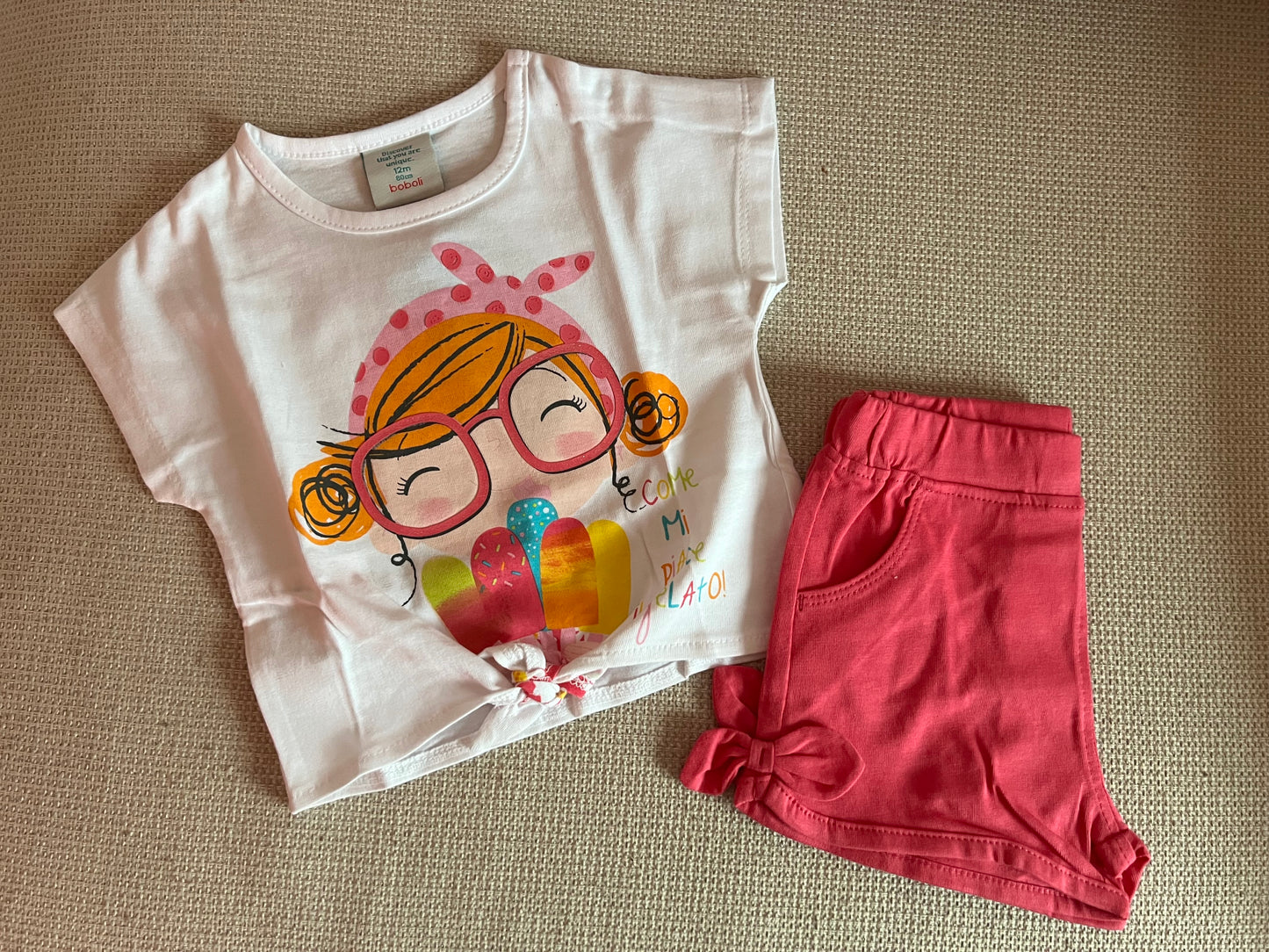 Ensemble 2 pcs tshirt & short motif fille avec lunettes Fushia